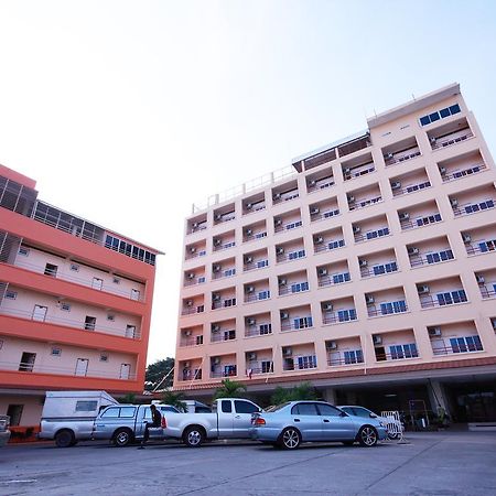 P.A. Place Hotel Nakhon Sawan Ngoại thất bức ảnh