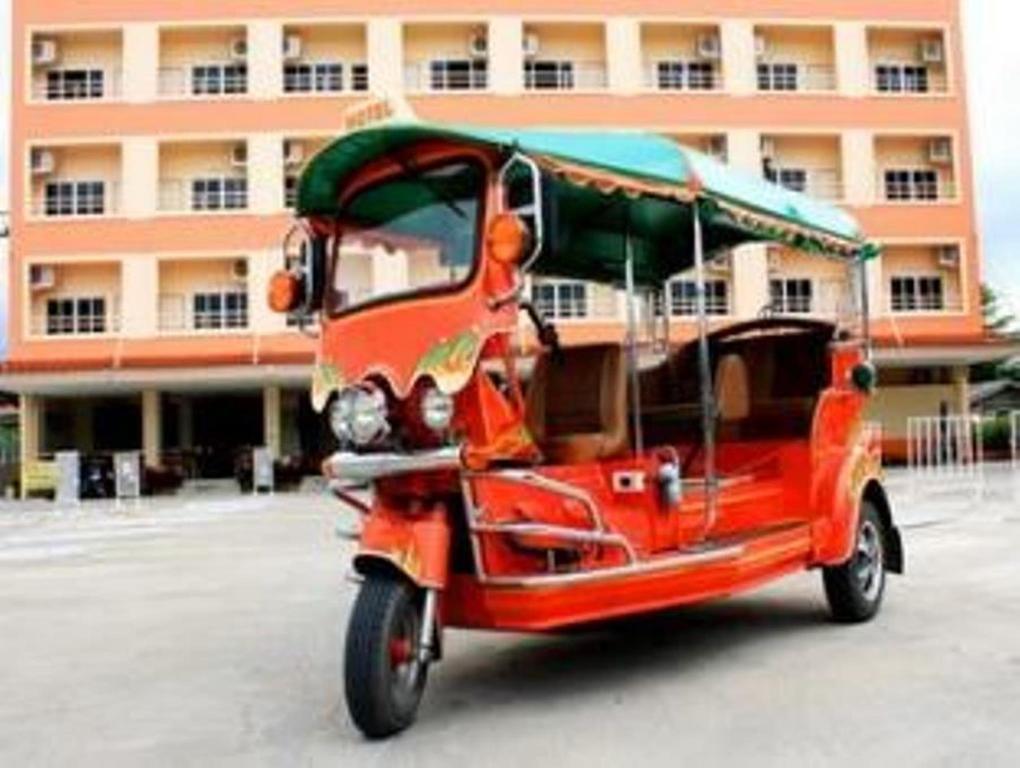 P.A. Place Hotel Nakhon Sawan Ngoại thất bức ảnh